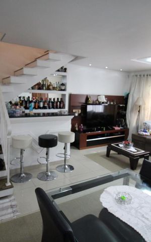 Casa à venda com 300m², 3 quartos e 6 vagasSala de Estar