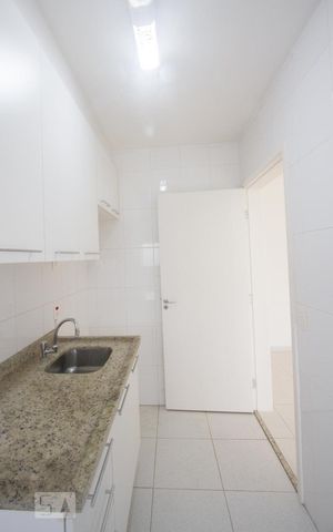Apartamento para alugar com 71m², 2 quartos e 2 vagasCozinha