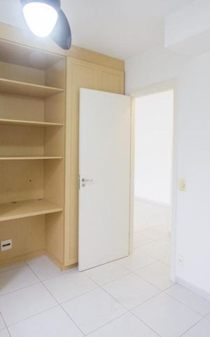 Apartamento para alugar com 71m², 2 quartos e 2 vagasQuarto
