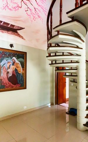 Casa à venda com 287m², 4 quartos e 3 vagasDetalhe Sala