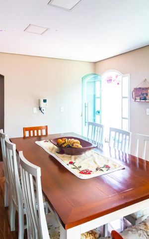 Casa à venda com 287m², 4 quartos e 3 vagasCozinha