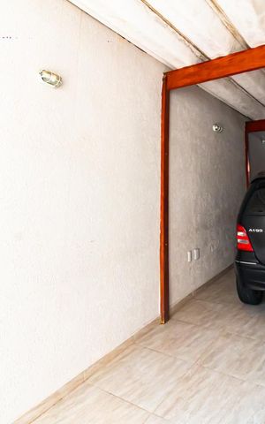 Casa à venda com 287m², 4 quartos e 3 vagasGaragem
