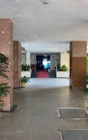 Apartamento à venda com 66m², 2 quartos e 1 vaga Apartamento à venda com 66m², 2 quartos e 1 vagaHall do Condomínio