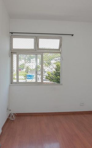 Apartamento à venda com 66m², 2 quartos e 1 vagaSala
