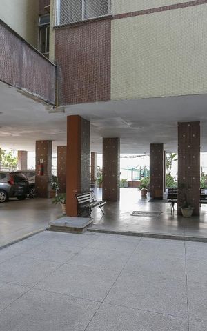 Apartamento à venda com 66m², 2 quartos e 1 vagaHall do Condomínio