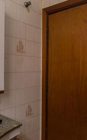 Casa à venda com 400m², 5 quartos e 8 vagas Casa à venda com 400m², 5 quartos e 8 vagasBanheiro social