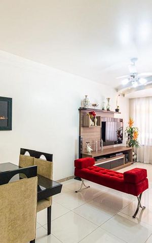 Apartamento à venda com 137m², 3 quartos e sem vaga Apartamento à venda com 137m², 3 quartos e sem vagaSala