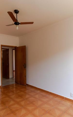 Apartamento para alugar com 77m², 2 quartos e sem vaga Apartamento para alugar com 77m², 2 quartos e sem vagaSalas