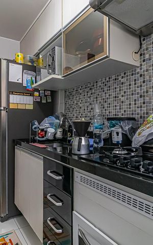 Apartamento à venda com 56m², 2 quartos e 1 vaga Apartamento à venda com 56m², 2 quartos e 1 vagaCozinha - Armários