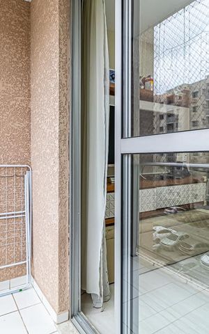Apartamento à venda com 56m², 2 quartos e 1 vaga Apartamento à venda com 56m², 2 quartos e 1 vagaVaranda da Sala