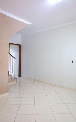Casa à venda com 208m², 3 quartos e 2 vagasSala