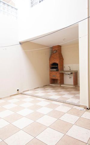 Casa à venda com 208m², 3 quartos e 2 vagasÁrea de Serviço