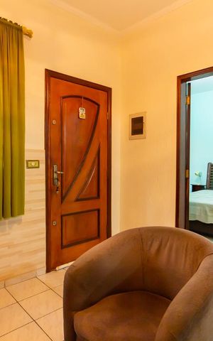 Casa à venda com 136m², 2 quartos e 1 vagaSala