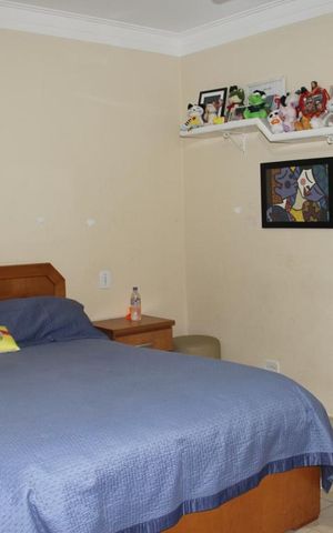Casa à venda com 304m², 5 quartos e 4 vagasQuarto 2