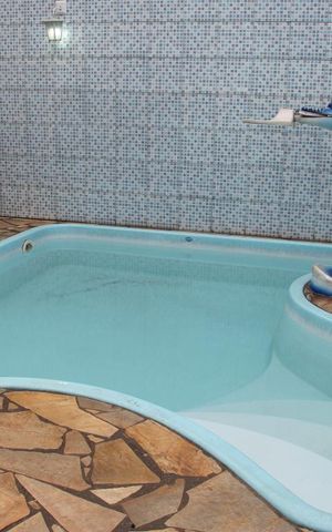 Casa à venda com 304m², 5 quartos e 4 vagasPiscina