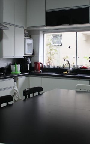 Casa à venda com 304m², 5 quartos e 4 vagasCozinha