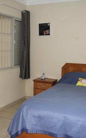 Casa à venda com 304m², 5 quartos e 4 vagasQuarto 2