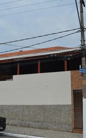 Casa à venda com 187m², 4 quartos e 3 vagasFachada
