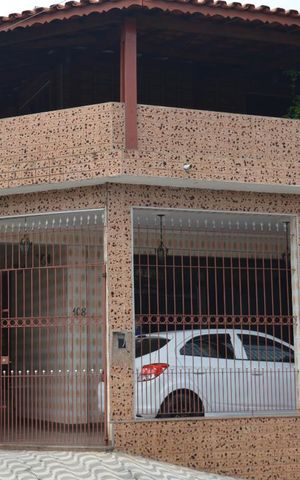 Casa à venda com 187m², 4 quartos e 3 vagasFachada