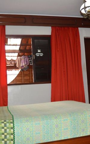 Casa à venda com 187m², 4 quartos e 3 vagasSuíte