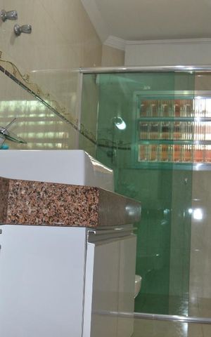Casa à venda com 187m², 4 quartos e 3 vagasBanheiro Social 2