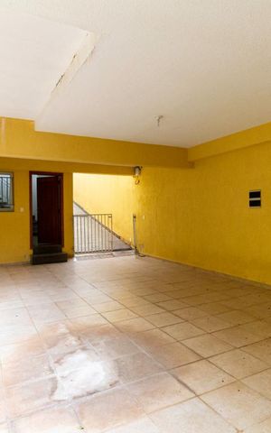 Casa à venda com 350m², 4 quartos e 4 vagasGaragem