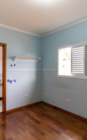 Casa à venda com 350m², 4 quartos e 4 vagasSuíte 1