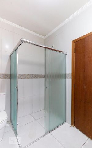 Casa à venda com 350m², 4 quartos e 4 vagasBanheiro da Suíte 3