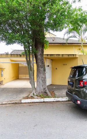 Casa à venda com 350m², 4 quartos e 4 vagasfachada