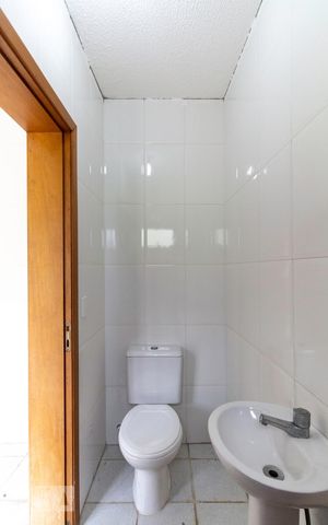 Casa à venda com 350m², 4 quartos e 4 vagasBanheiro de Serviço