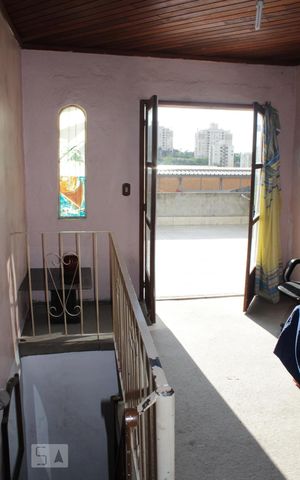 Casa à venda com 498m², 3 quartos e 2 vagas Casa à venda com 498m², 3 quartos e 2 vagasPiso Superior Corredor