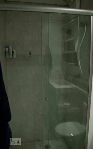 Apartamento à venda com 33m², 1 quarto e 1 vaga Apartamento à venda com 33m², 1 quarto e 1 vagaBanheiro da Suíte