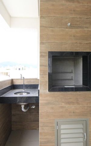 Apartamento para alugar com 76m², 2 quartos e 2 vagasVaranda da sala