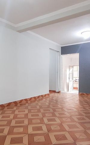 Casa para alugar com 100m², 3 quartos e sem vaga Casa para alugar com 100m², 3 quartos e sem vagaSala