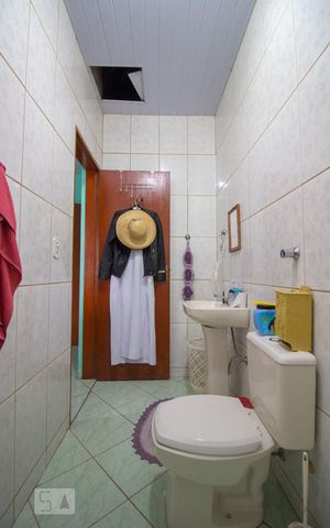 Casa à venda com 290m², 7 quartos e 4 vagasBanheiro da Suíte