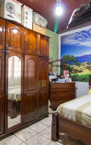 Casa à venda com 290m², 7 quartos e 4 vagasQuarto 4