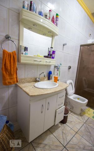 Casa à venda com 290m², 7 quartos e 4 vagasBanheiro 2