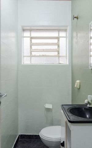 Casa à venda com 219m², 3 quartos e 4 vagas Casa à venda com 219m², 3 quartos e 4 vagasLavabo