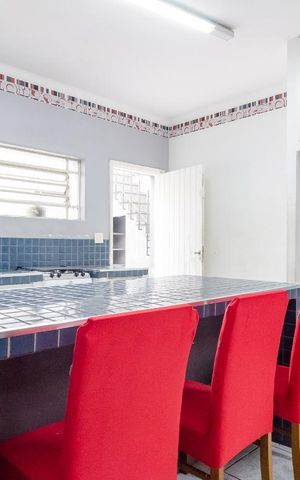 Casa à venda com 219m², 3 quartos e 4 vagas Casa à venda com 219m², 3 quartos e 4 vagasCozinha