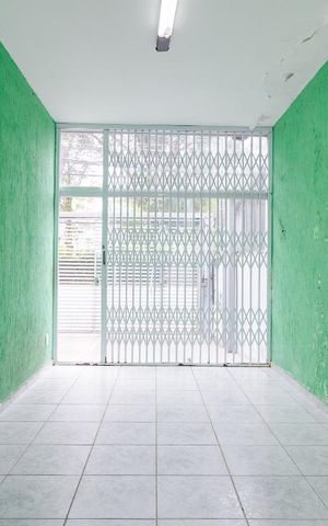 Casa à venda com 219m², 3 quartos e 4 vagas Casa à venda com 219m², 3 quartos e 4 vagasEntrada