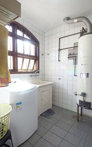 Casa para alugar com 500m², 5 quartos e 3 vagasÁrea de Serviço