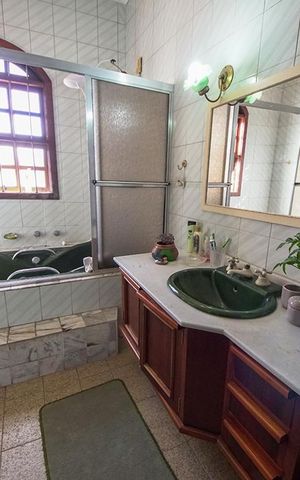 Casa para alugar com 500m², 5 quartos e 3 vagasBanheiro 3