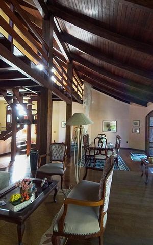Casa para alugar com 500m², 5 quartos e 3 vagasSala de Estar