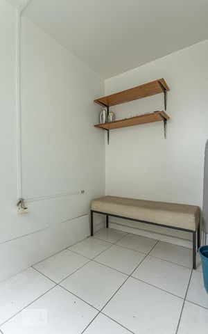 Apartamento à venda com 85m², 2 quartos e sem vagaQuarto Serviço