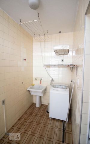 Casa à venda com 157m², 4 quartos e 3 vagas Casa à venda com 157m², 4 quartos e 3 vagasÁrea de Serviço
