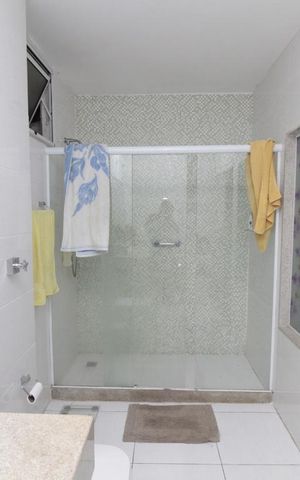 Apartamento à venda com 163m², 3 quartos e 1 vagaBanheiro do Quarto 2 - Suíte