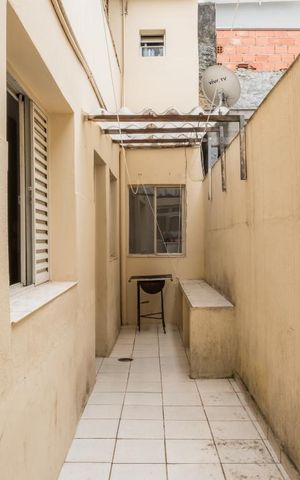 Casa à venda com 220m², 5 quartos e sem vagaQuintal