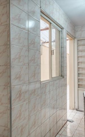 Casa à venda com 220m², 5 quartos e sem vagaÁrea de Serviço