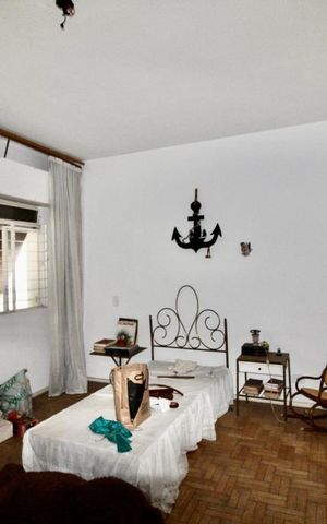 Casa à venda com 1250m², 4 quartos e 4 vagas Casa à venda com 1250m², 4 quartos e 4 vagasQuarto 2