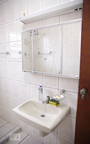 Casa à venda com 150m², 3 quartos e 1 vagaBanheiro 2